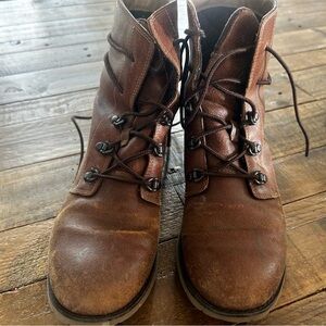 Women’s North Face Waterproof Sneakers